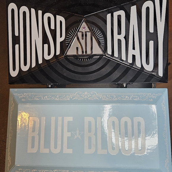 Jeffree Star conspiracy and blue blood eyeshadow palette duo - Picture 1 of 3